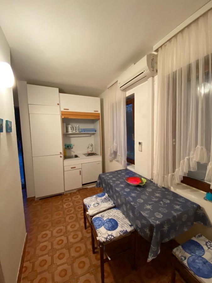 Apartments Stella-Dora Lopar Exterior foto
